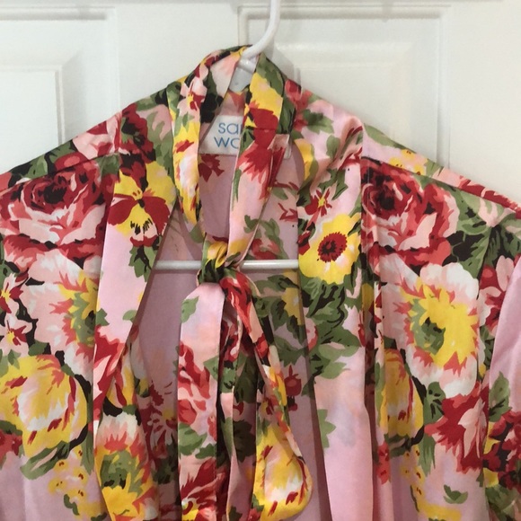 Pink Floral Robe - Picture 2 of 4